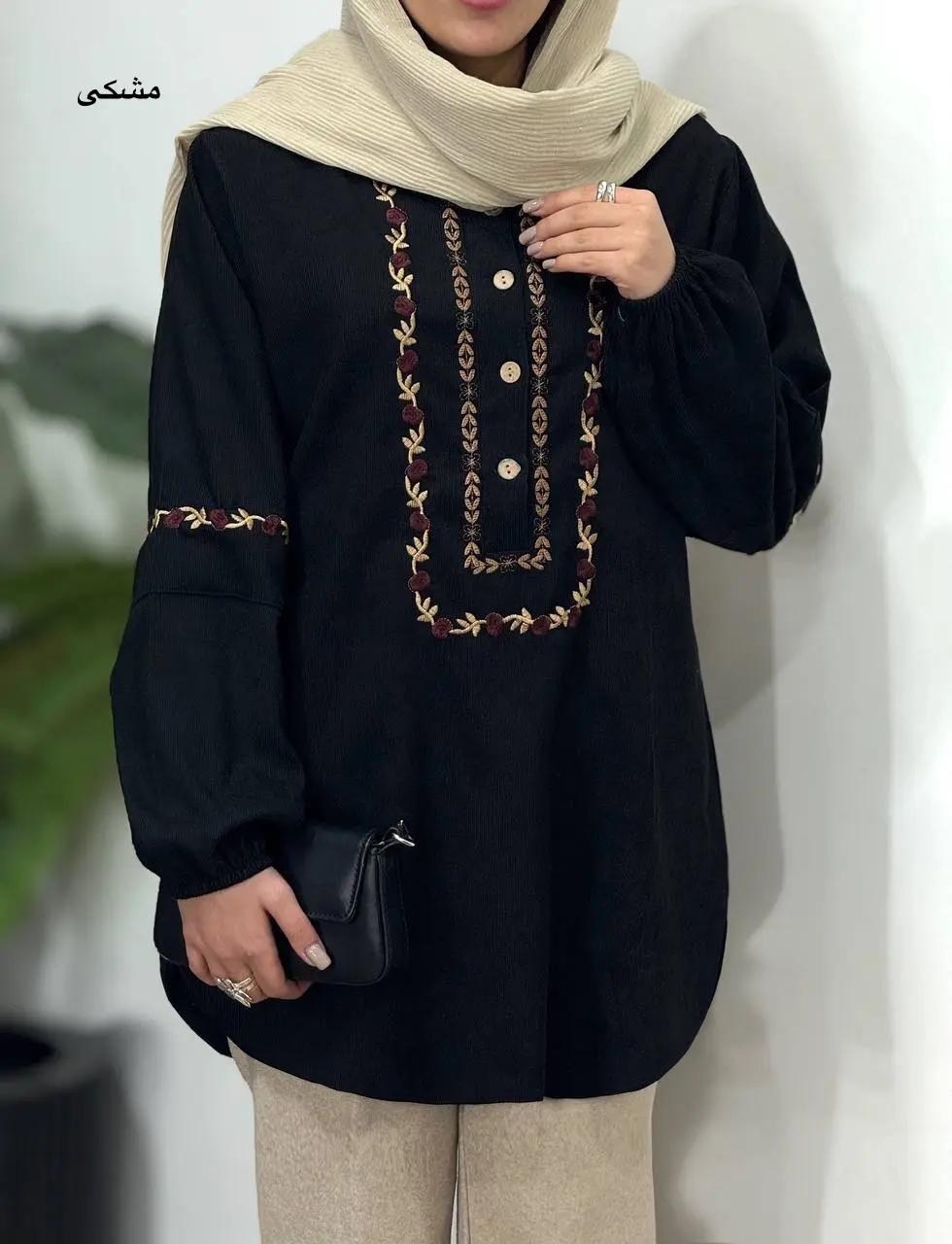 مانتو پاییزه گلدوزی نسا 2